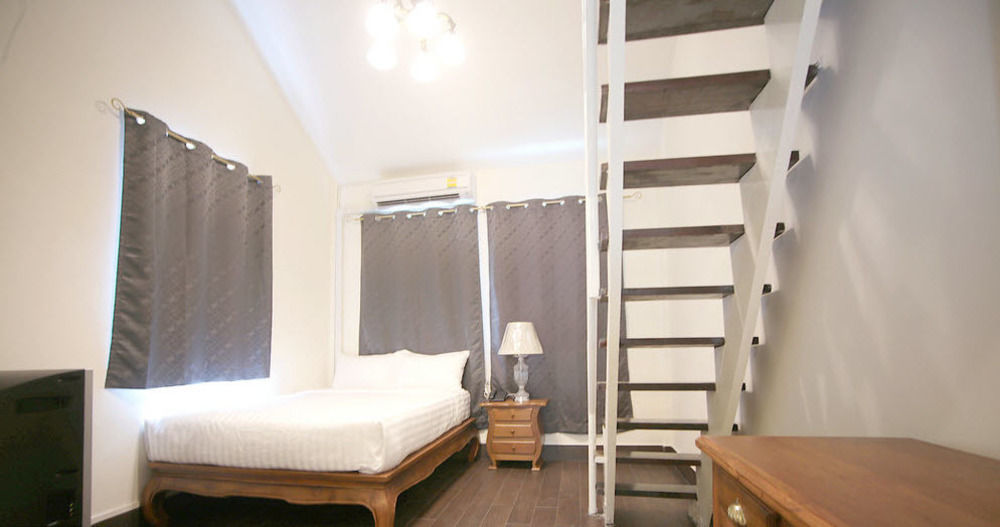 The Myth - Sud Sathorn Bed & Breakfast Bangkok Exterior photo