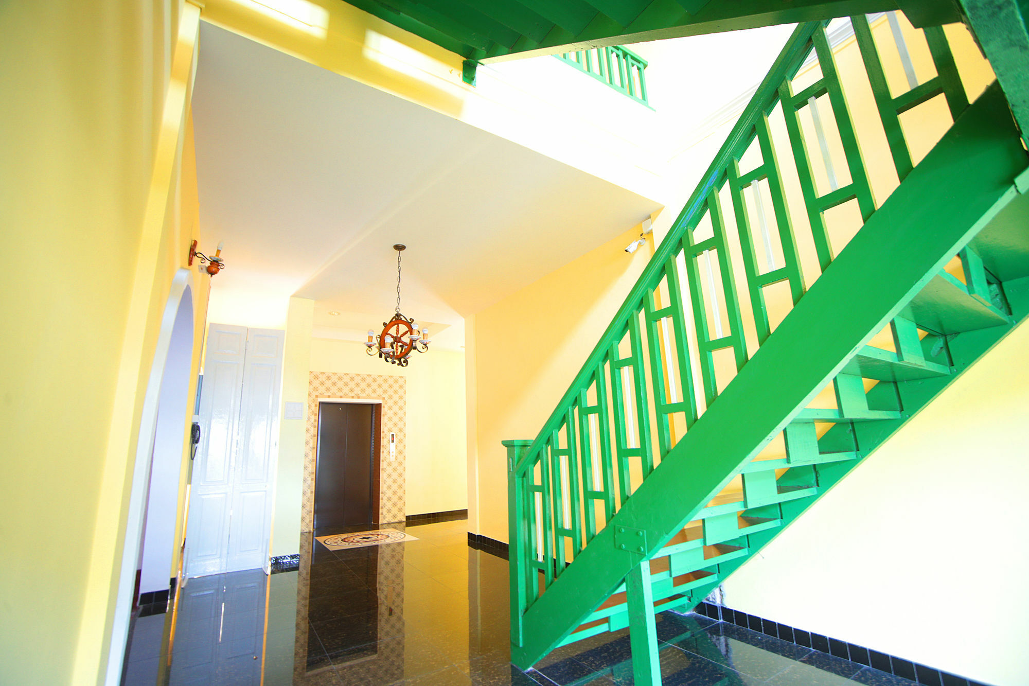 The Myth - Sud Sathorn Bed & Breakfast Bangkok Exterior photo